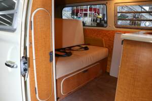 Immagine 8/15 di Volkswagen T2a Westfalia (1968)