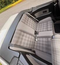 Immagine 24/75 di BMW 320i (1988)