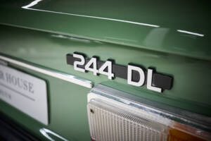 Immagine 16/98 di Volvo 244 DL (1975)