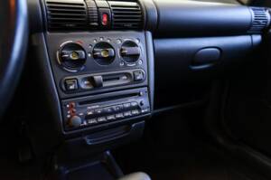 Bild 30/42 von Opel Tigra 1.4 (1997)