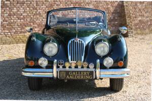 Afbeelding 24/50 van Jaguar XK 140 SE DHC (1957)