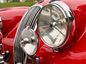 Image 10/22 de Jaguar XK 120 OTS (1954)