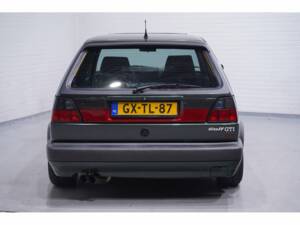 Bild 7/8 von Volkswagen Golf II GTi 16V 1.8 (1989)