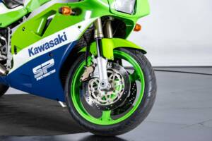 Image 28/40 of Kawasaki ZX-R 400 (1991)