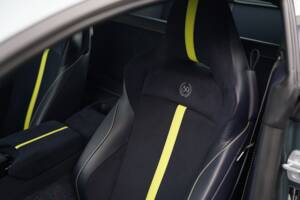 Bild 18/50 von Aston Martin V8 Vantage AMR (2020)