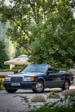 Obraz 34/50 pojazdu Mercedes-Benz 300 CE-24 (1992)
