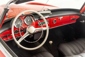 Image 17/35 of Mercedes-Benz 190 SL (1962)