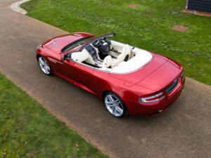Afbeelding 11/81 van Aston Martin DB 9 Volante (2015)