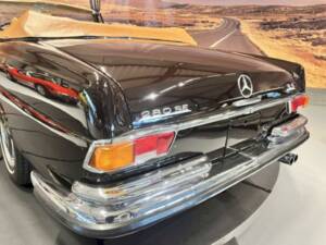 Bild 12/36 von Mercedes-Benz 280 SE 3,5 (1970)