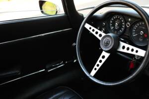Immagine 33/39 di Jaguar E-Type V12 (2+2) (1973)