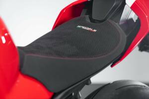Immagine 8/45 di Ducati DUMMY (2019)