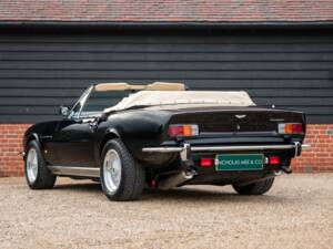 Bild 4/59 von Aston Martin V8 EFi Volante (1988)