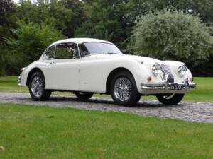 Image 4/33 of Jaguar XK 150 3.8 S FHC (1960)
