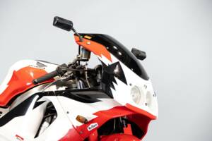 Imagen 10/44 de Honda CBR 900RR Fireblade (1999)