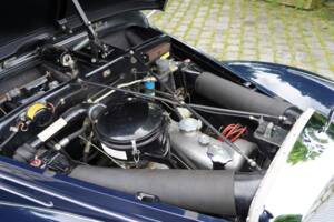 Image 17/22 de Mercedes-Benz 220 Cabriolet A (1953)