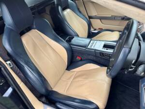 Image 32/48 of Aston Martin DB 9 Volante (2007)