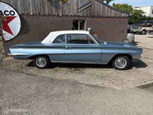 Image 31/49 of Oldsmobile F-85 Jetfire (1962)