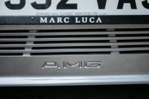 Image 34/43 of Mercedes-Benz 300 CE 3.2 AMG (1990)