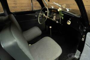 Image 13/19 of Volkswagen Beetle 1100 Standard (Brezel) (1952)
