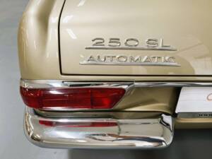 Image 26/26 de Mercedes-Benz 250 SL (1967)