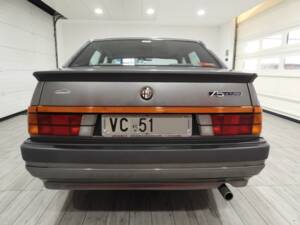 Afbeelding 3/10 van Alfa Romeo 75 1.8 Turbo (1988)