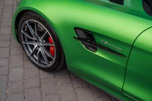 Image 25/67 of Mercedes-AMG GT-R (2018)
