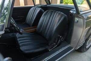 Image 46/50 of Mercedes-Benz 280 SL (1969)