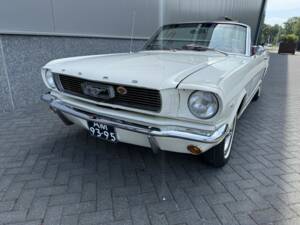 Image 12/50 de Ford Mustang 390 GTA (1966)