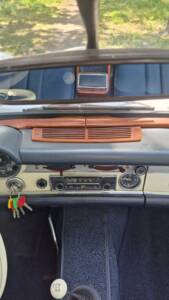 Image 28/100 of Mercedes-Benz 250 SL (1967)