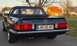 Image 19/23 of Mercedes-Benz 500 SL (1986)