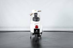 Image 7/41 de Piaggio Vespa 50 SS (1966)