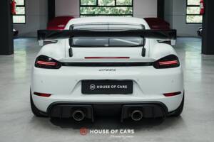 Image 8/25 de Porsche 718 Cayman GT4 RS Weissach (2022)