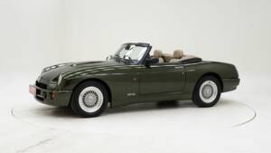 Image 1/15 of MG RV8 (1995)