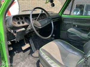 Image 13/24 of Dodge Ramcharger (1976)