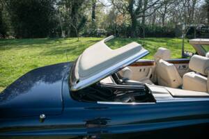 Image 47/50 of Bentley Azure Mulliner (1996)