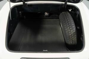 Image 19/19 of Mercedes-Benz 190 SL (1962)