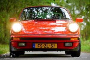 Image 2/63 of Porsche 911 Carrera 3.2 (1986)