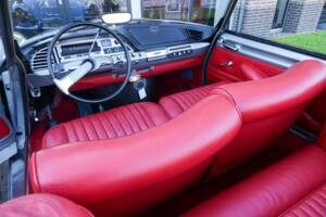 Image 20/50 of Citroën DS 21 Chapron (1963)