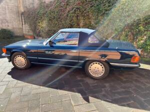 Image 6/51 of Mercedes-Benz 380 SL (1983)