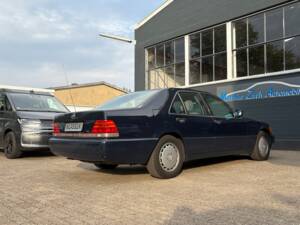 Immagine 8/28 di Mercedes-Benz 400 SE (1992)