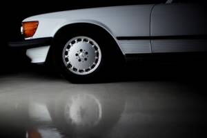 Bild 36/38 von Mercedes-Benz 560 SL (1986)