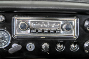 Image 24/50 de MG MGB (1967)