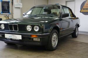 Afbeelding 8/25 van BMW 320i (1988)