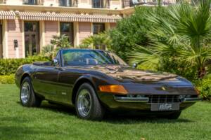 Afbeelding 21/53 van Ferrari 365 GTB/4 Spyder (1971)