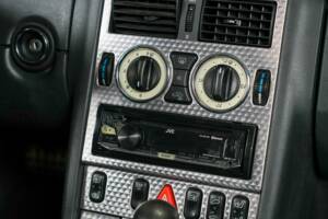 Image 25/50 of Mercedes-Benz SLK 230 Kompressor (2001)