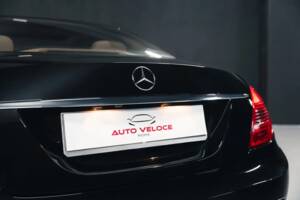 Image 11/40 of Mercedes-Benz CL 65 AMG (2008)