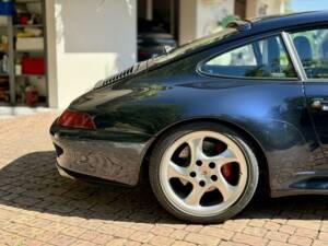 Afbeelding 17/33 van Porsche 911 Carrera 4S (1996)
