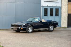 Bild 1/50 von Aston Martin V8 Volante (1979)