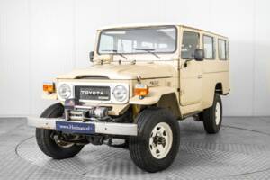 Bild 3/50 von Toyota Landcruiser BJ 45 (1982)