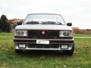 Imagen 4/50 de Alfa Romeo Giulietta 1.6 (1984)